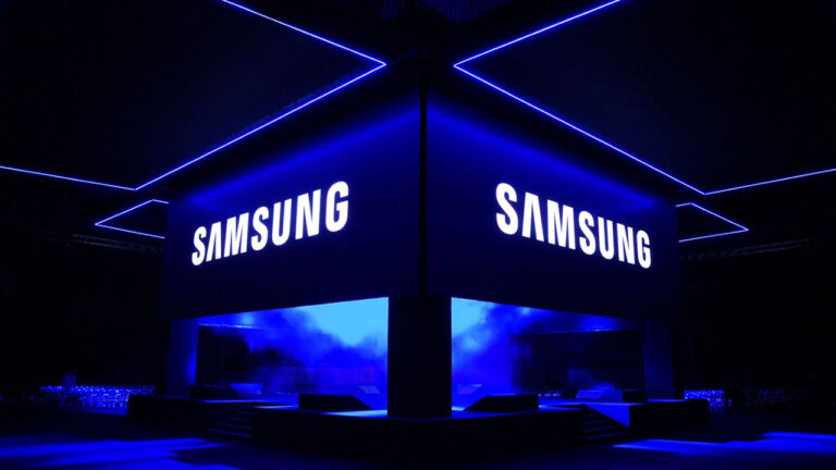 samsung dual-screen phone