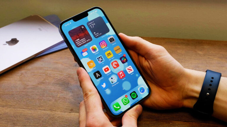 iPhone 14 Plus launched