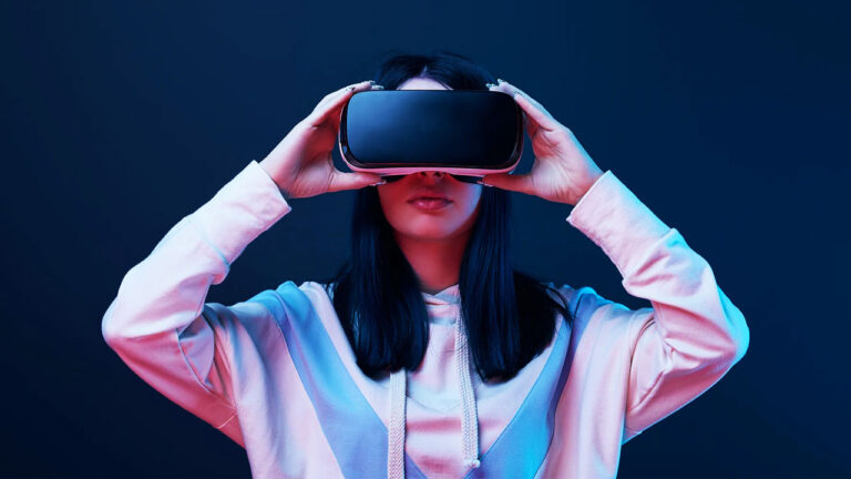 Apple AR/VR headset rOS xrOS