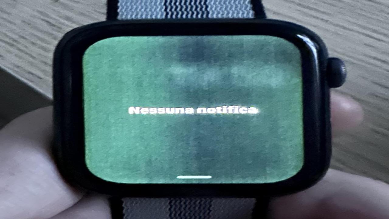 Green tint glitch follows watchOS 9.5 update!