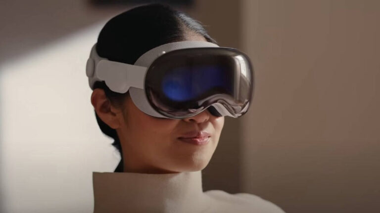 Tim Cook announced Why is the Vision Pro so expensive