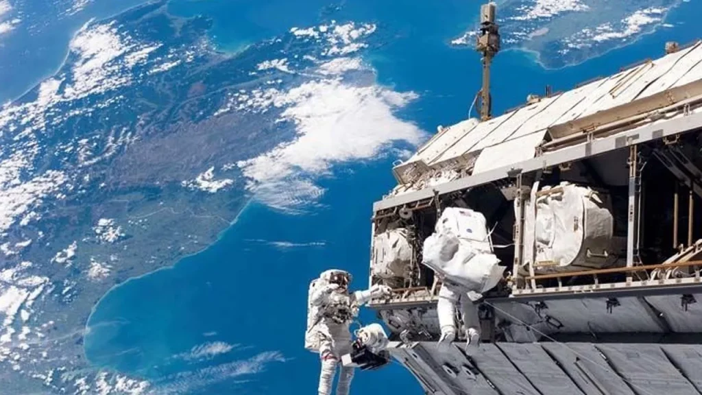 Space travel negatively affects astronauts' brains