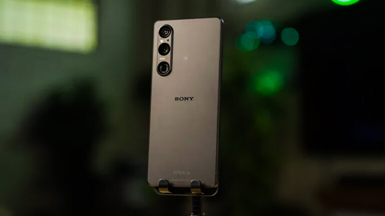Sony Xperia 1 V starts shipping in the US
