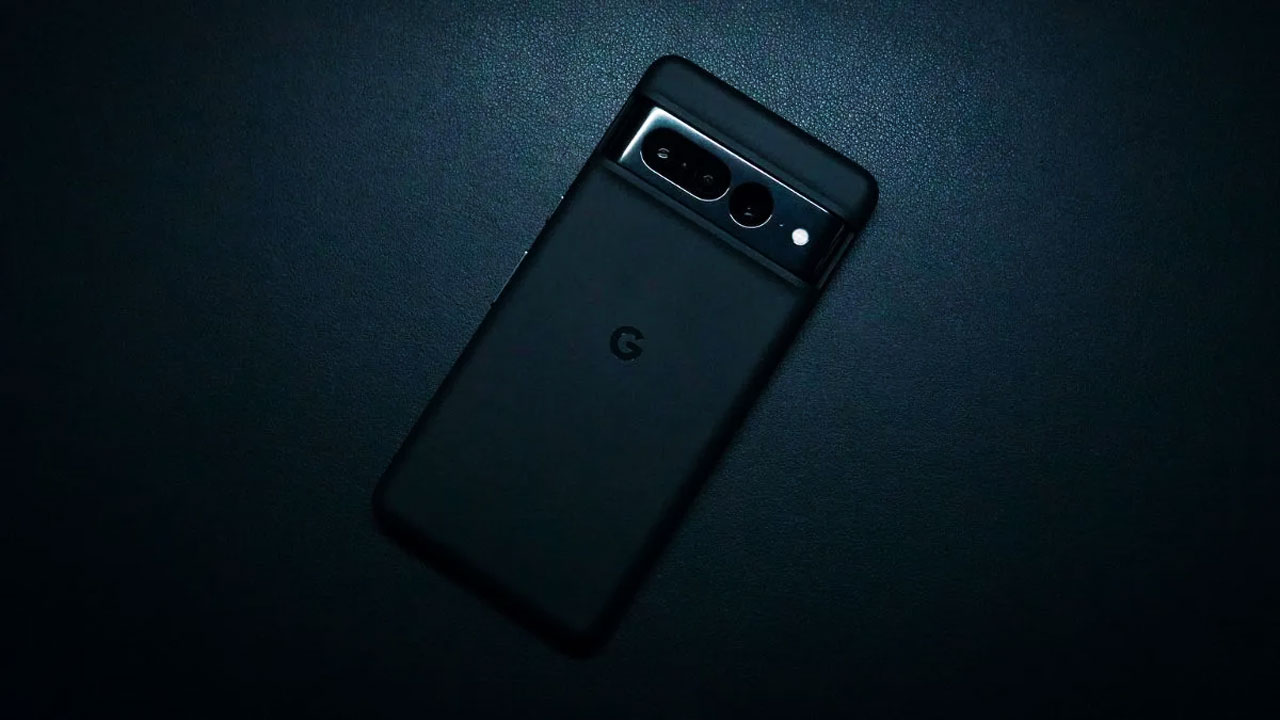 Google Pixel 8 Pro leaked