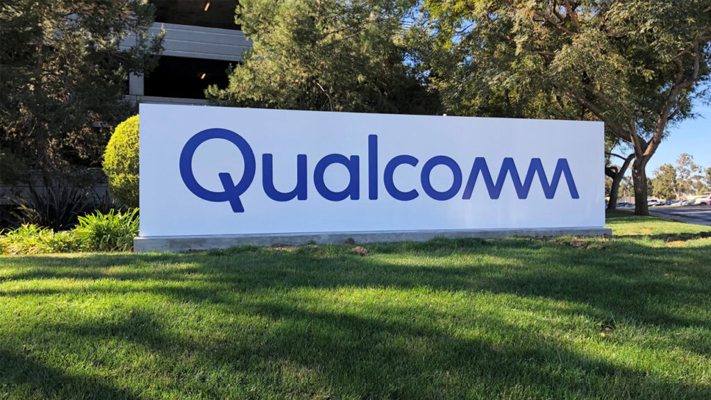 Qualcomm and Meta shake hands: Llama 2 will be featured in chipsets!