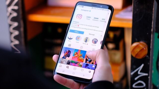 Rich Club: Instagram is introducing a special home page for users with blue checkmarks!
