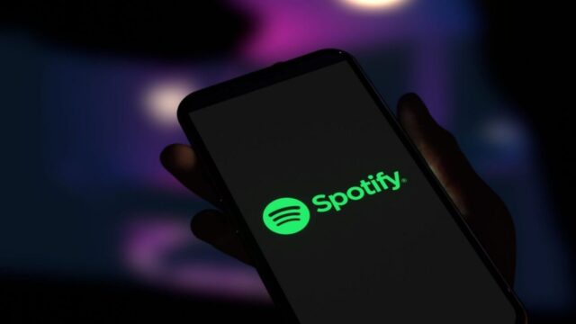 Spotify is limiting the features of free music listening!