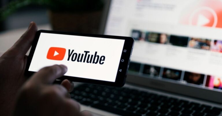 The new feature that won't let you forget to subscribe on YouTube!