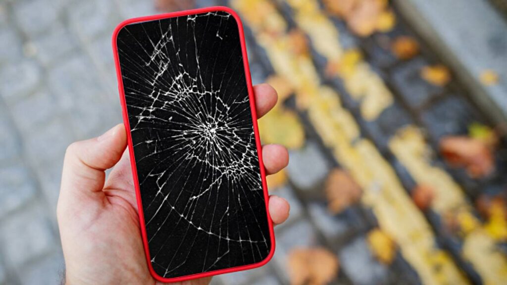 The problem of screens getting scratched on phones is ending!