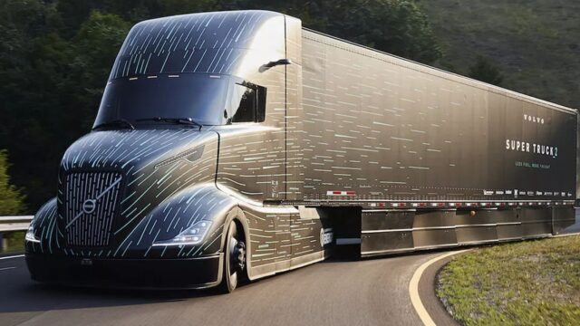 Volvo unveils SuperTruck 2, more energy efficient than Tesla Semi