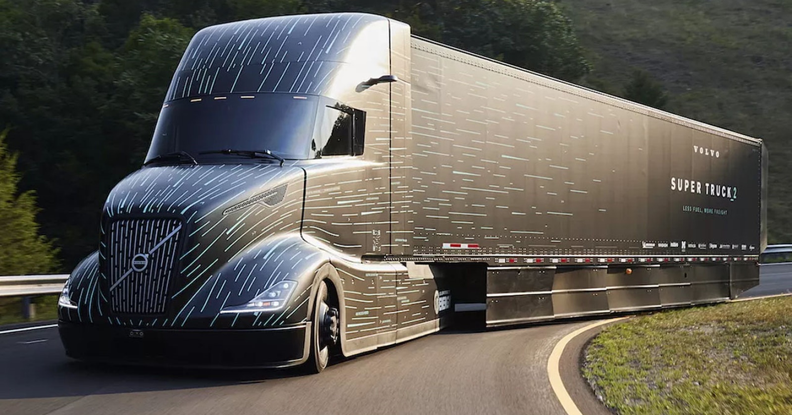 Volvo unveils SuperTruck 2, more energy efficient than Tesla Semi