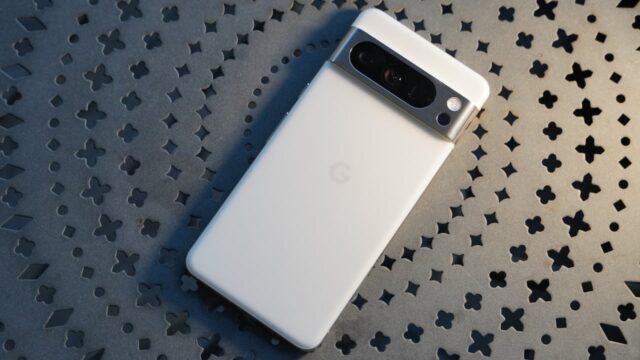 Google introduces its new color for Pixel 8 Pro!