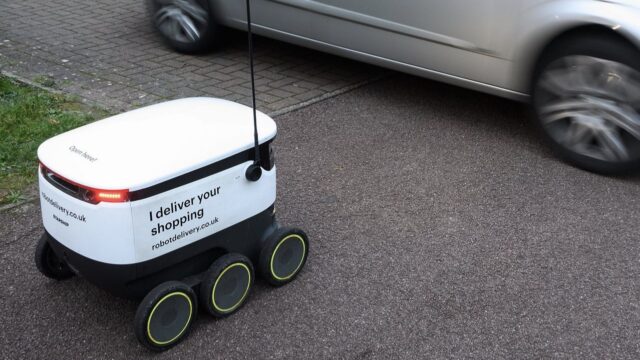 Delivery Robot Commits Crime and Flees the Scene!