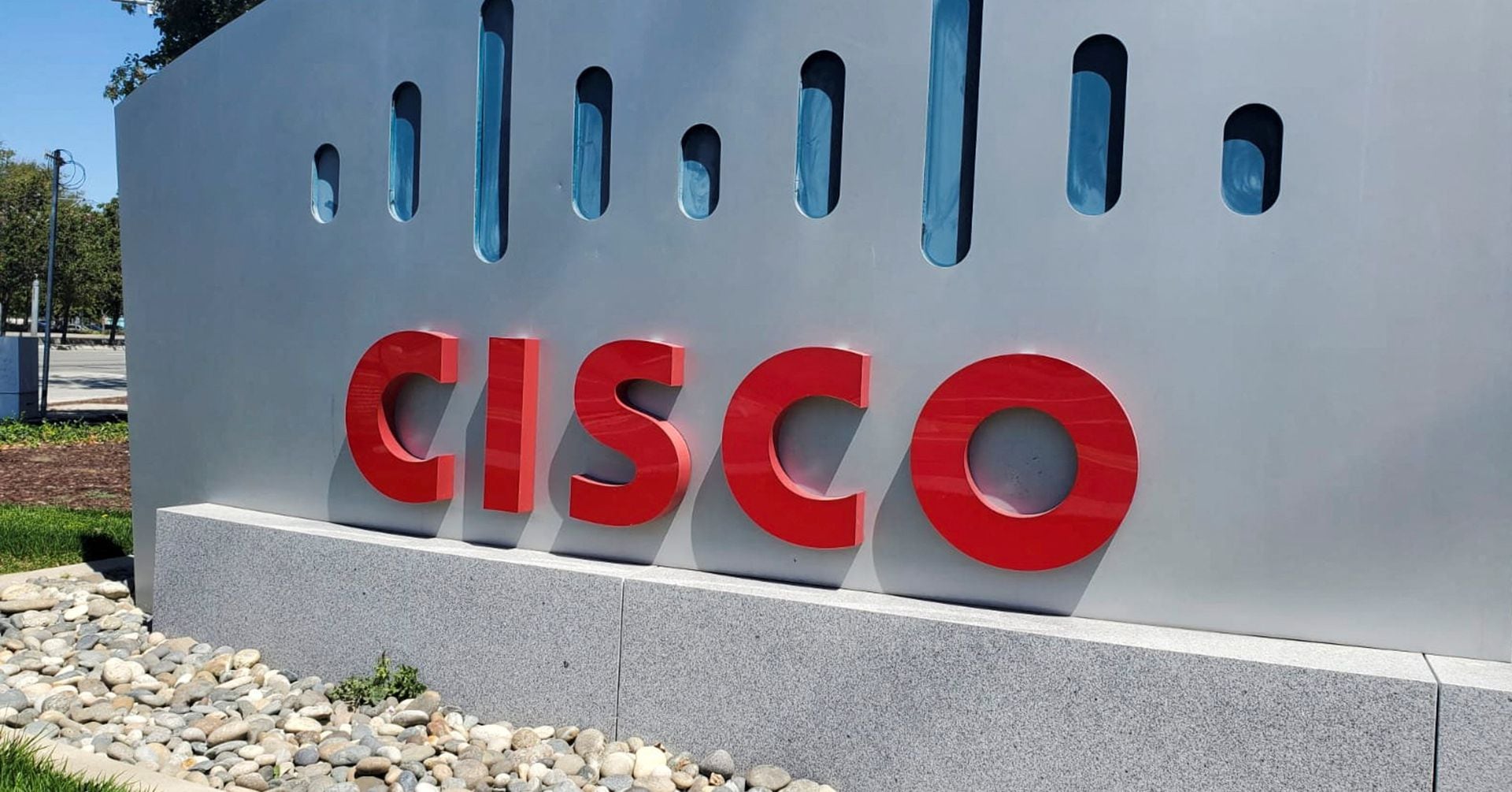 Cisco to Lay Off Thousands of Employees!