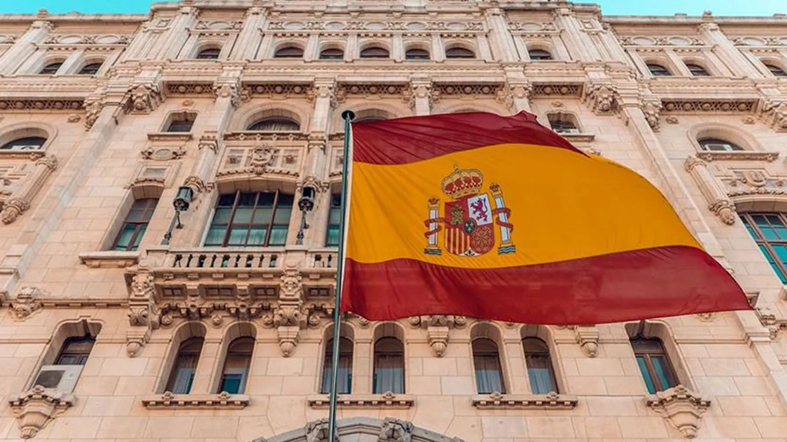 Spain is getting into the artificial intelligence business!