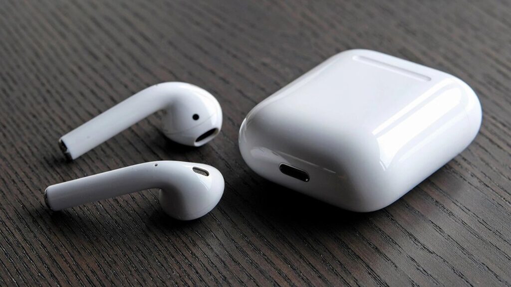 screen-equipped AirPods-1