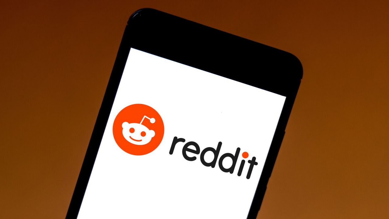 Movie producers have declared war on Reddit!