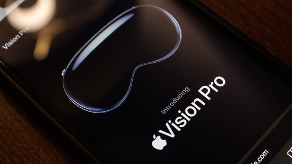 Apple Vision Pro causes headache and neck pain