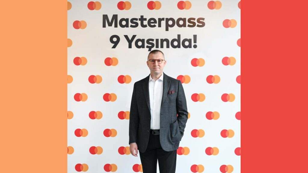 Number of Masterpass users and cards-1