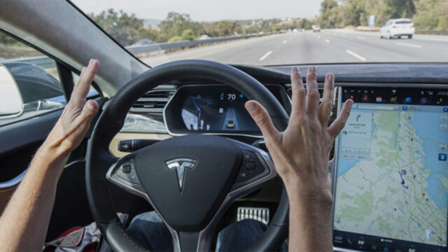 Tesla reduced the price of its autonomous driving software!