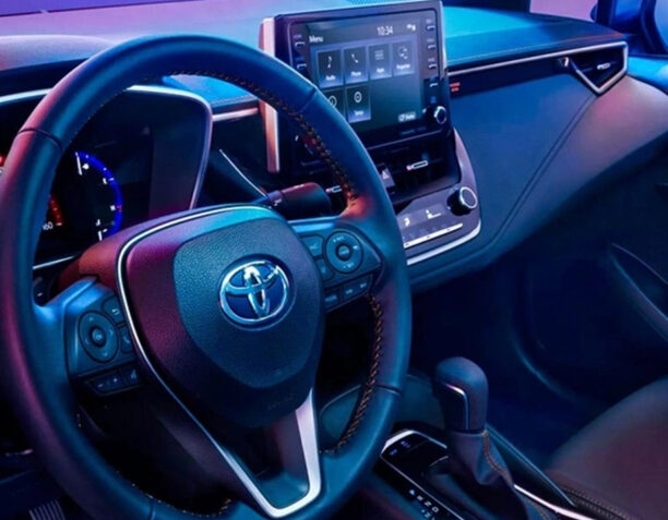Toyota broke a record in 2023! How many cars did he sell?