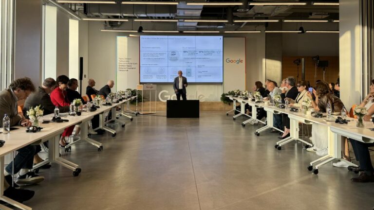 The Role of AI in Turkey's Economic Future: Insights from Google