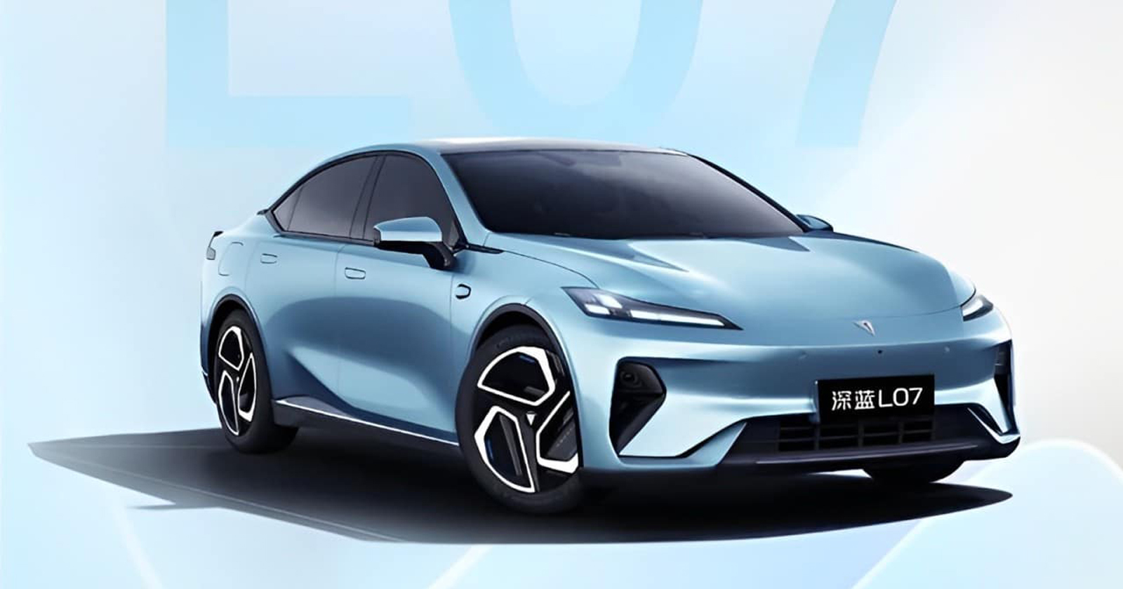 250-hp-sedan-huaweis-electric-car-deepal-l07-was-unveiled