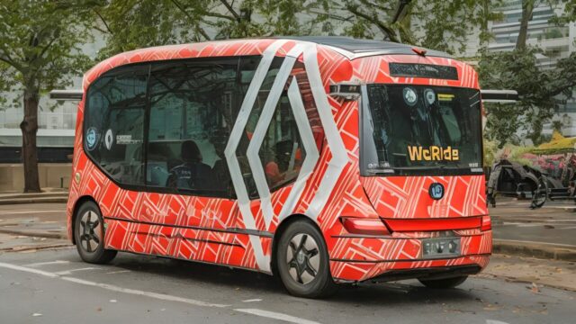 Renault’s electric minibus set to revolutionize urban transport