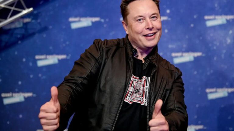 Elon-Musk-banned-iphone