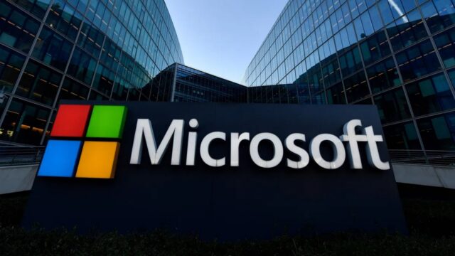 Microsoft Closes Stores in China