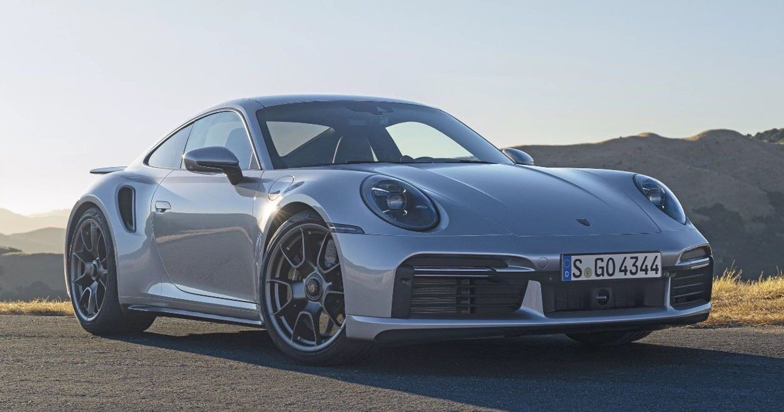 640-horsepower-porsche-911-turbo-50-years-edition-introduced-here-is-the-price