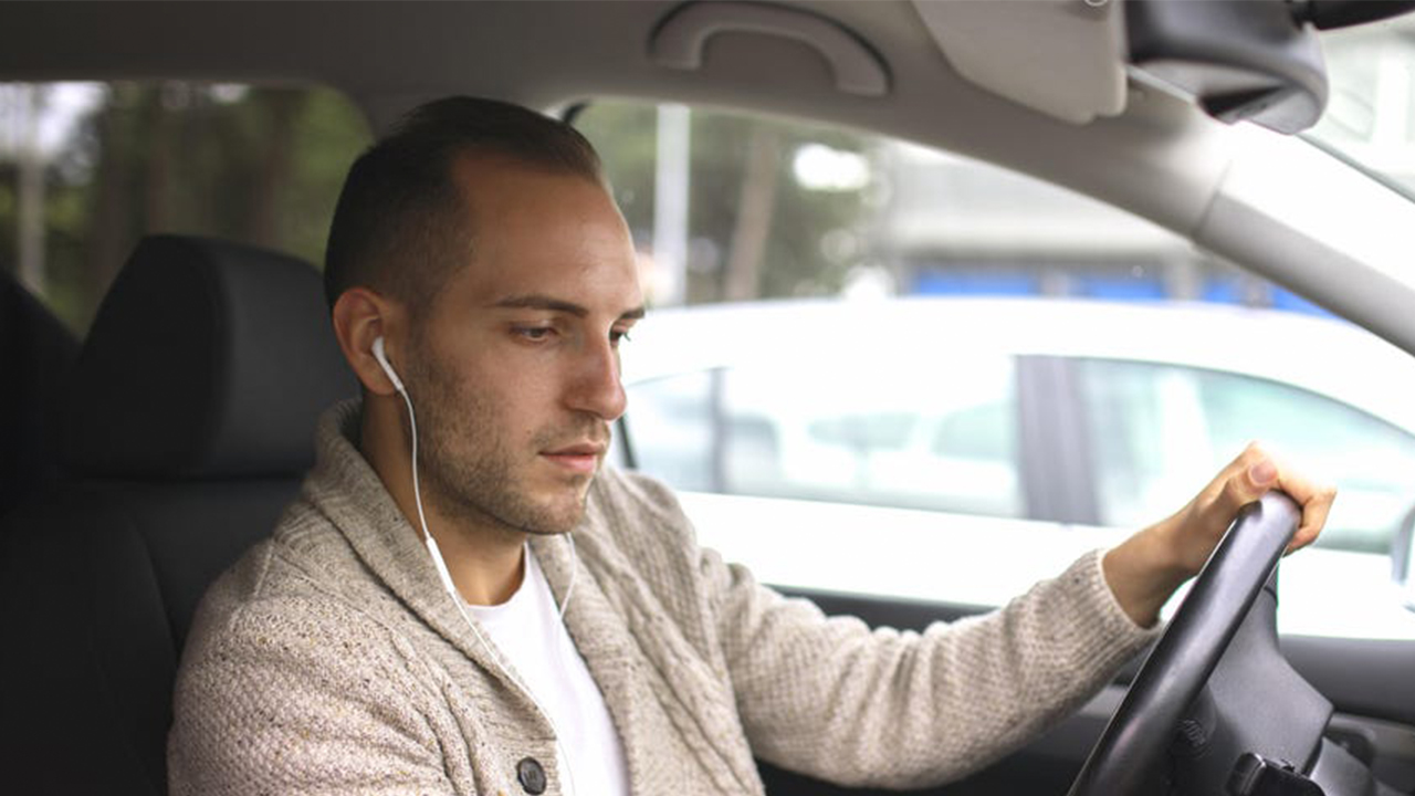 This headset can detect when you fall asleep while driving