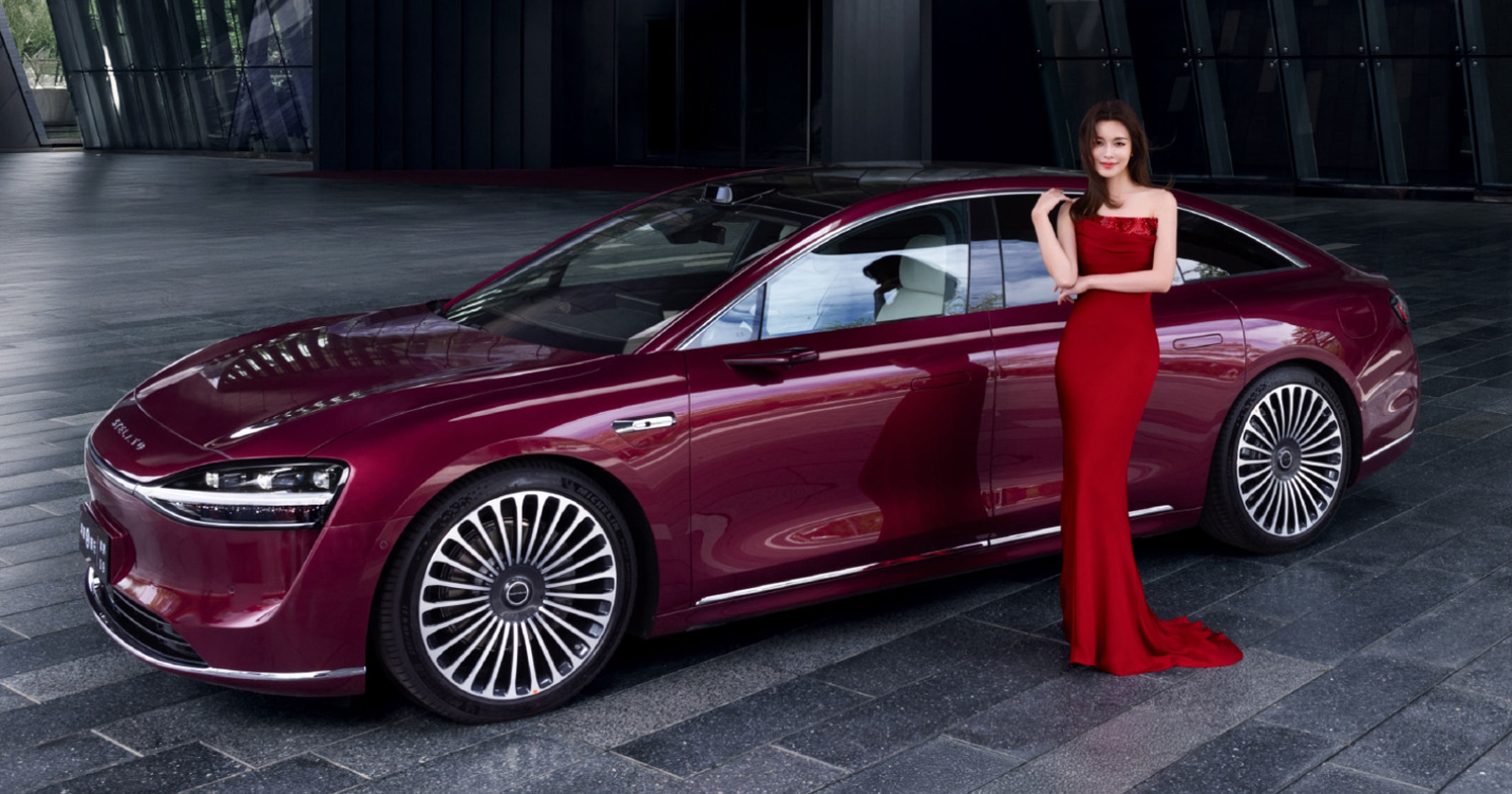 huawei-introduced-its-electric-sedan-stelato-s9