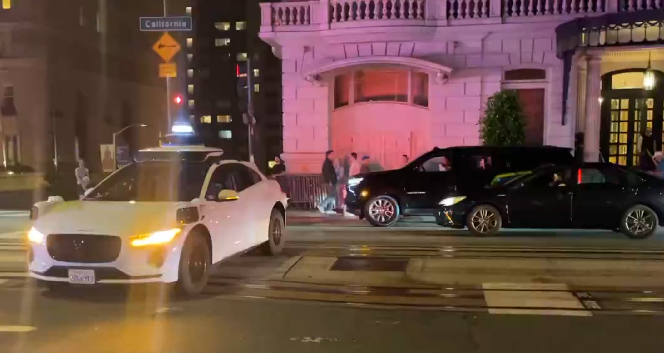 Driverless car jam VP Kamala Harris motorcade in San Francisco