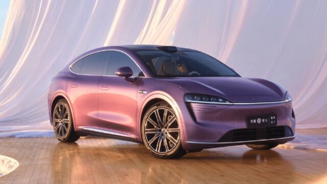 Huawei unveils Tesla Model Y killer Luxeed R7 SUV!