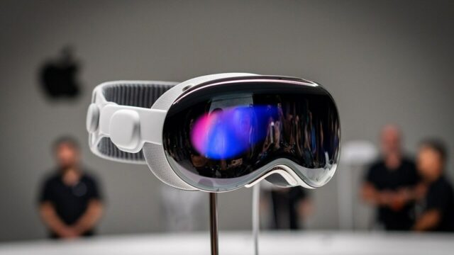 Apple’s reverse corner microLED smart glasses move!