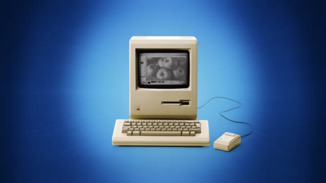 A 1983 Macintosh Prototype Goes Up for Auction!