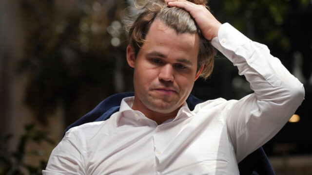 Magnus Carlsen quits tournement