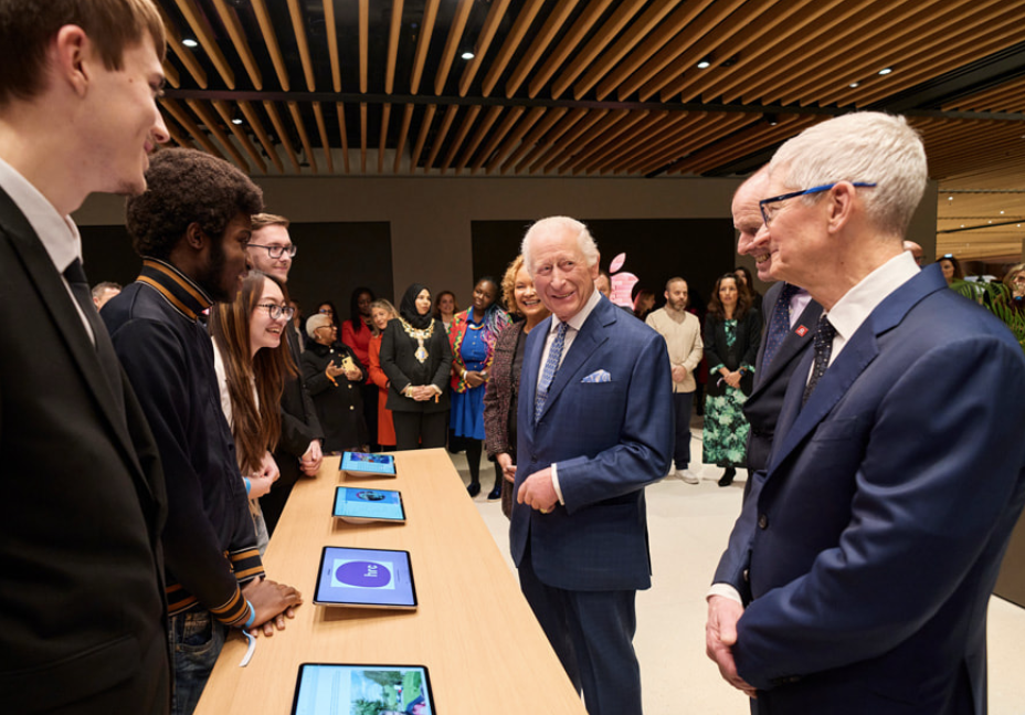 King Charles III’s interaction with Apple employees