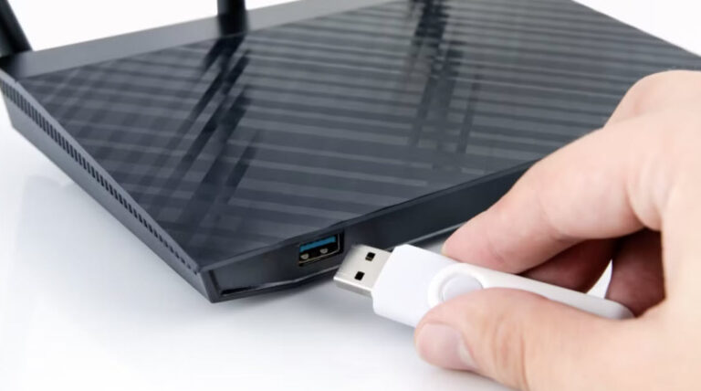 10 Genius Ways to Hack That Forgotten USB Port of your router!