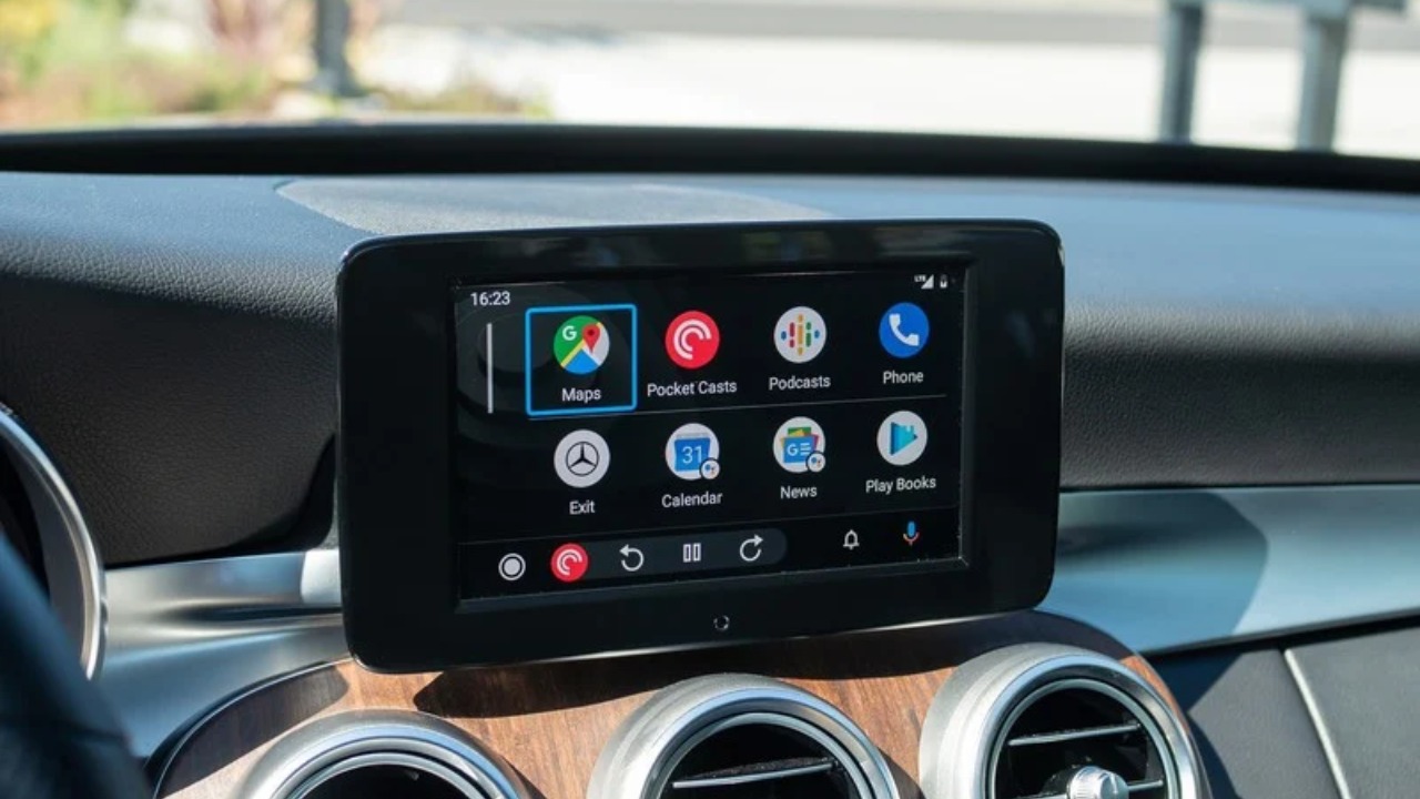 Google Gemini is Coming to Android Auto!