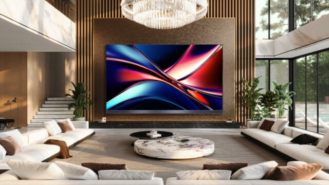 Hisense announced its full 136-inch microLED TV!