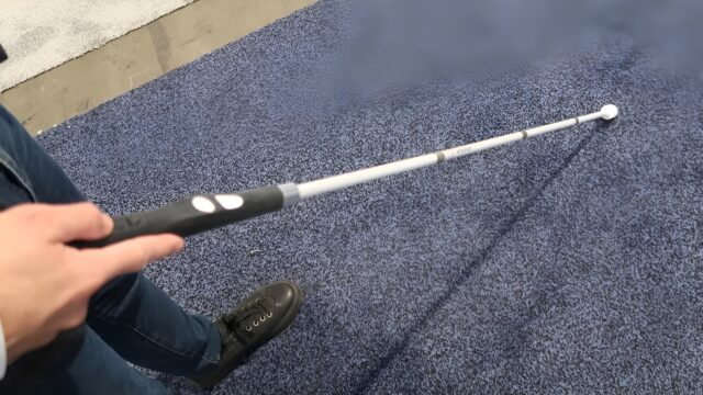 Turkish company WeWalk exhibited Smart Cane 2 with artificial intelligence for the visually impaired at CES!