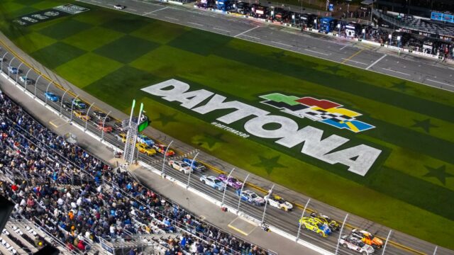 Daytona 500 delayed after President Trump's Appearance