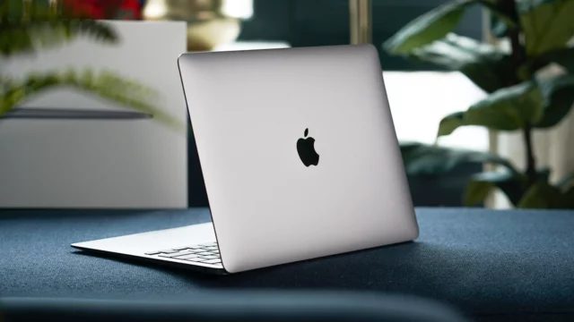 M4 MacBook Air Appears in Performance Test!