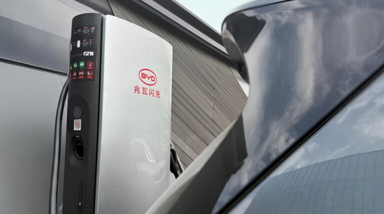 BYD's Groundbreaking 5-Minute EV Charging