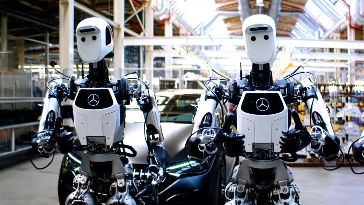 Mercedes started testing humanoid robots!
