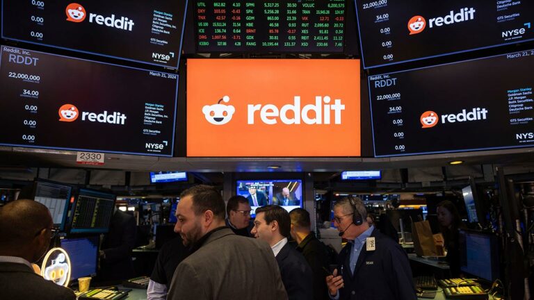 reddit-stock-falls-1