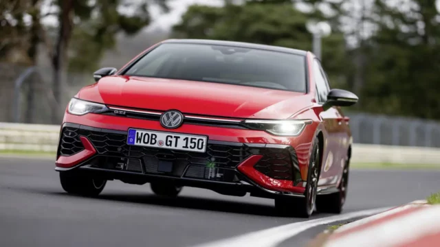 Volkswagen introduced new generation Golf GTI model!
