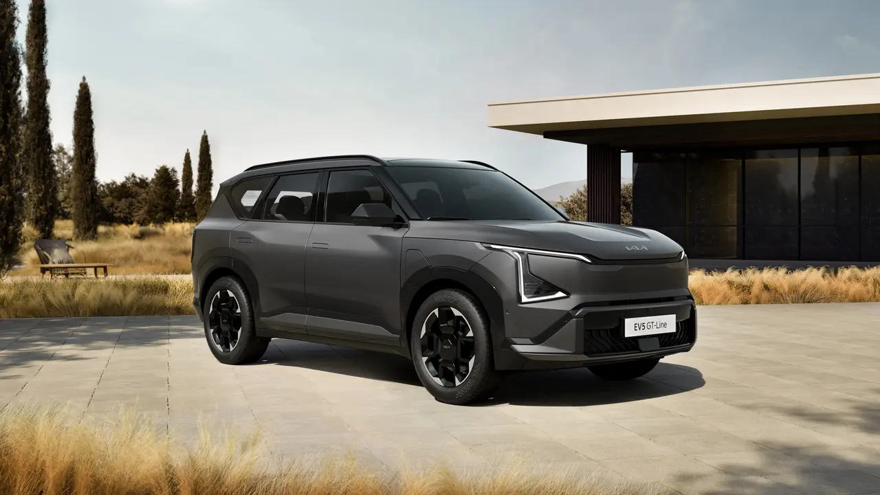 The global version of the electric Kia EV5 has announced